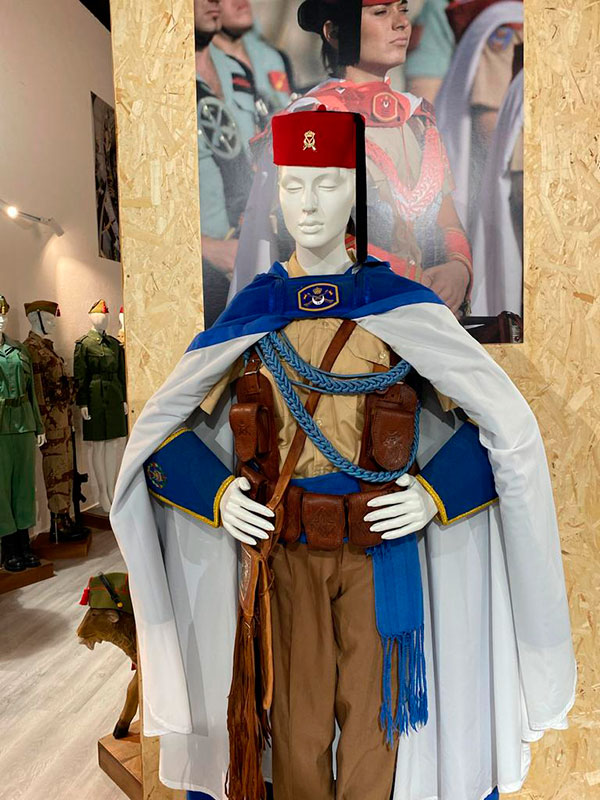 Museo-Retogenes-uniformes-01