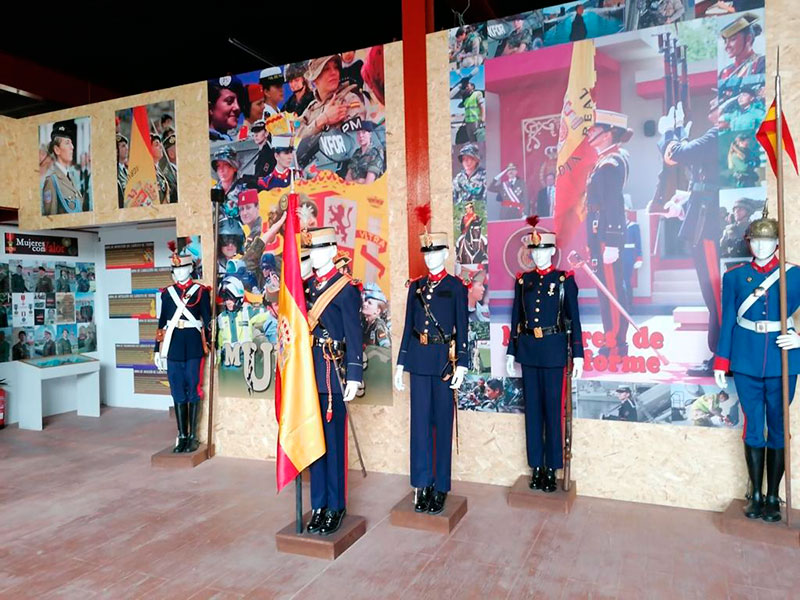 Museo-Retogenes-uniformes-02